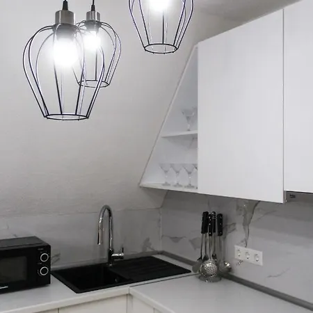 Noa Kupres (Canton 10)