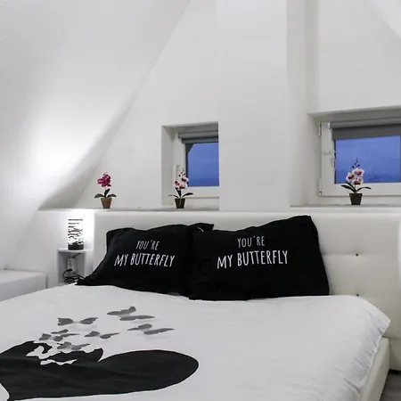 Noa * Kupres (Canton 10)